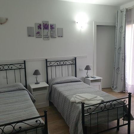 Ca Thomas Hotel Castelnuovo Magra Szoba fotó