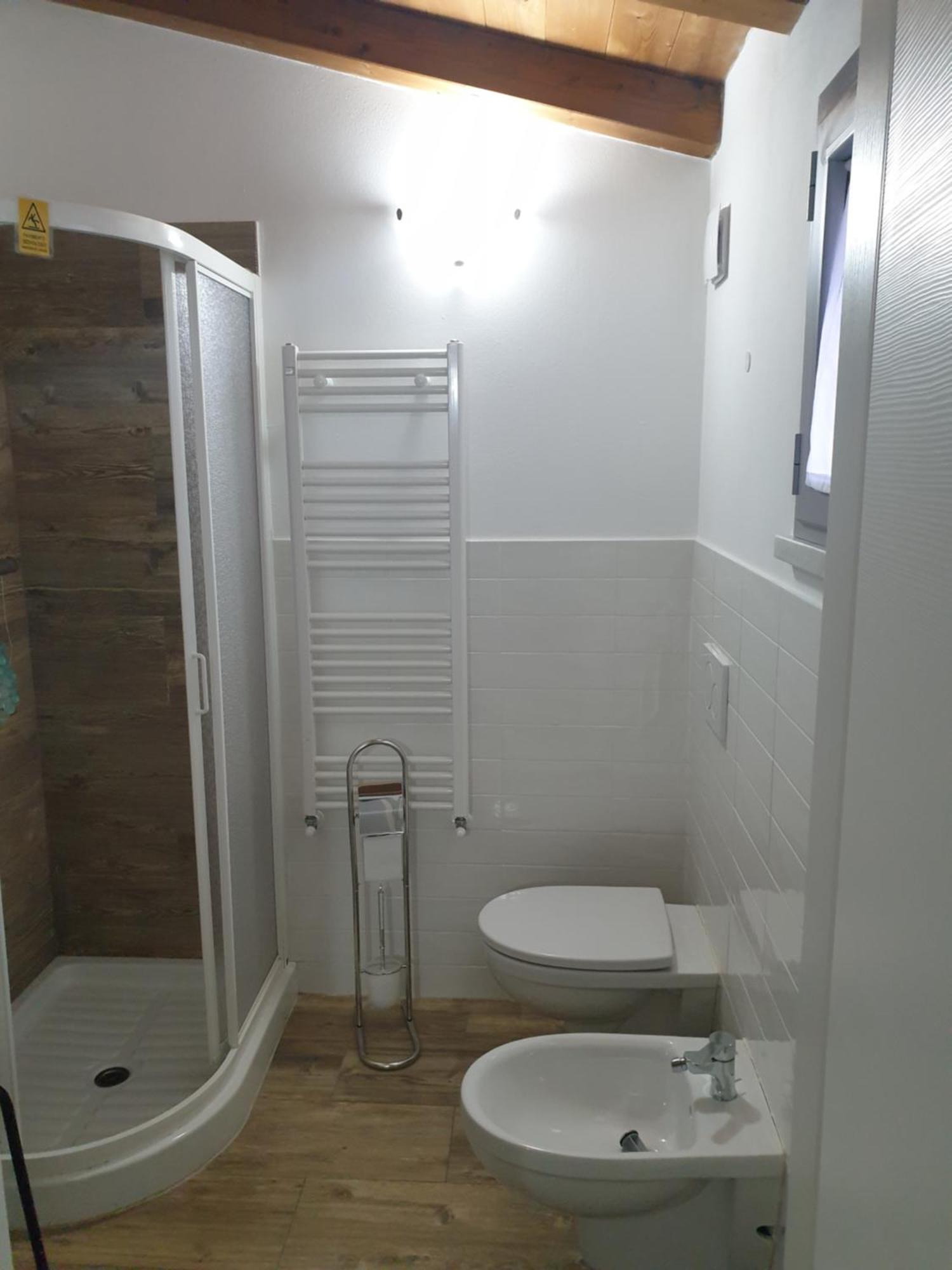 Ca Thomas Hotel Castelnuovo Magra Szoba fotó