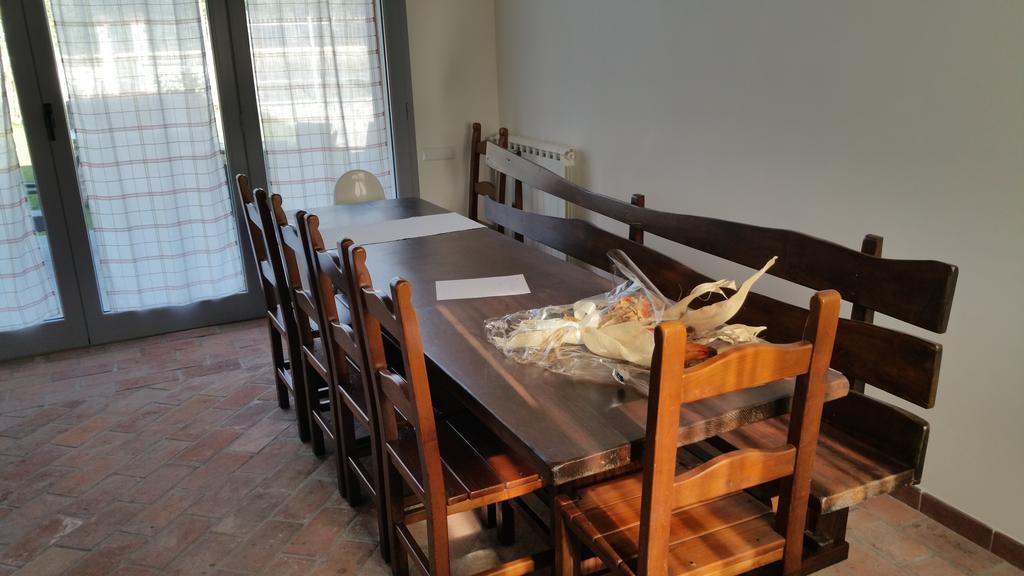 Ca Thomas Hotel Castelnuovo Magra Kültér fotó