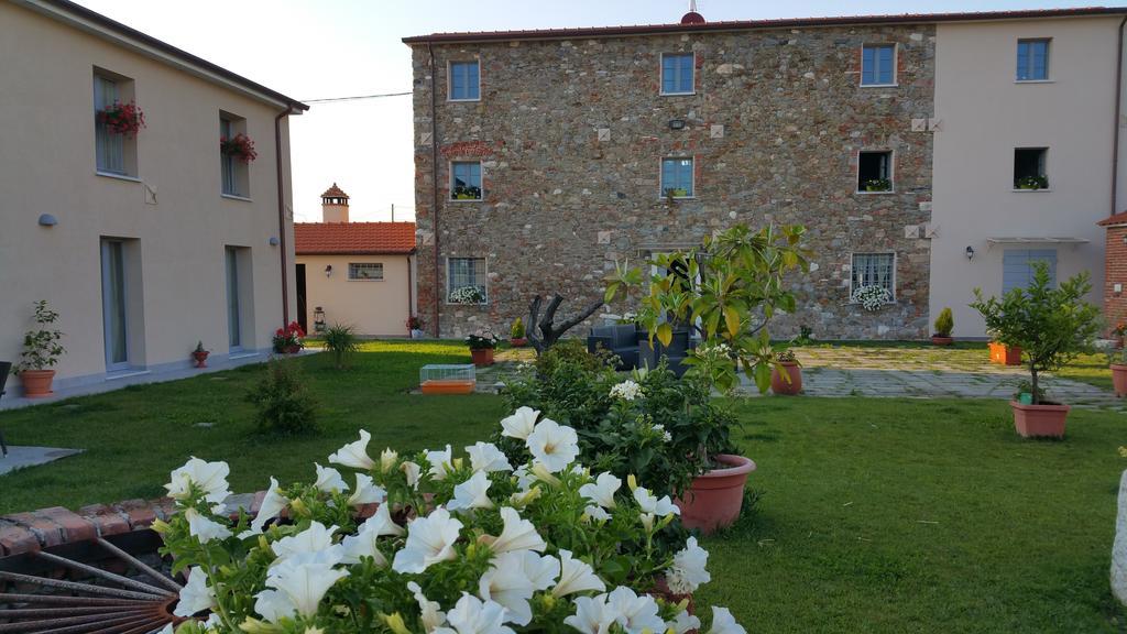 Ca Thomas Hotel Castelnuovo Magra Kültér fotó