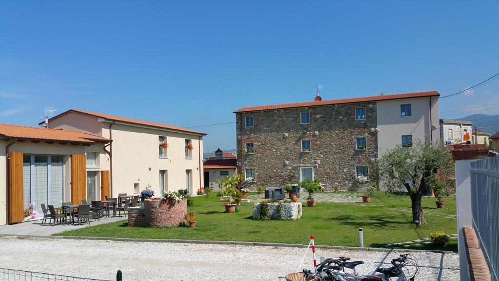 Ca Thomas Hotel Castelnuovo Magra Kültér fotó