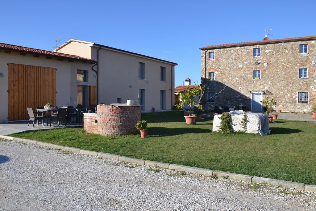 Ca Thomas Hotel Castelnuovo Magra Kültér fotó