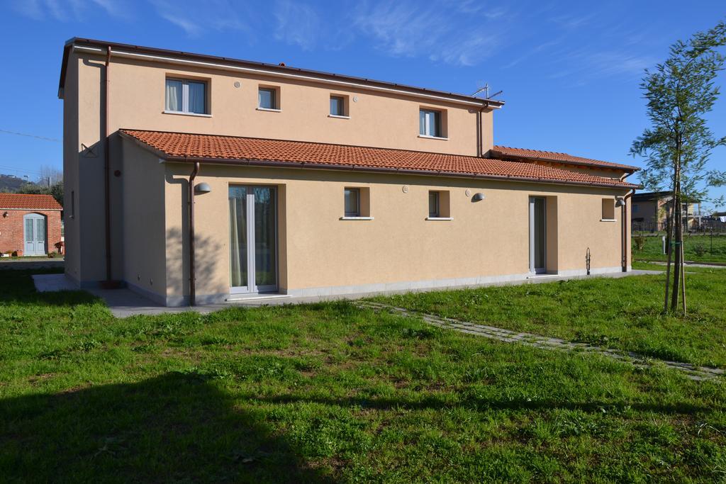 Ca Thomas Hotel Castelnuovo Magra Kültér fotó